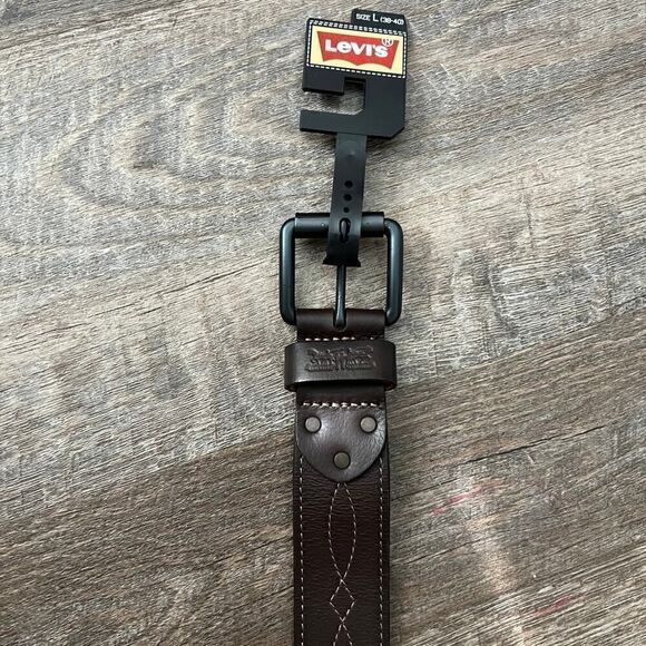 Levi's Western Style Stitch Jean Belt with Tapered Tabs-Large - Picture 7 of 8